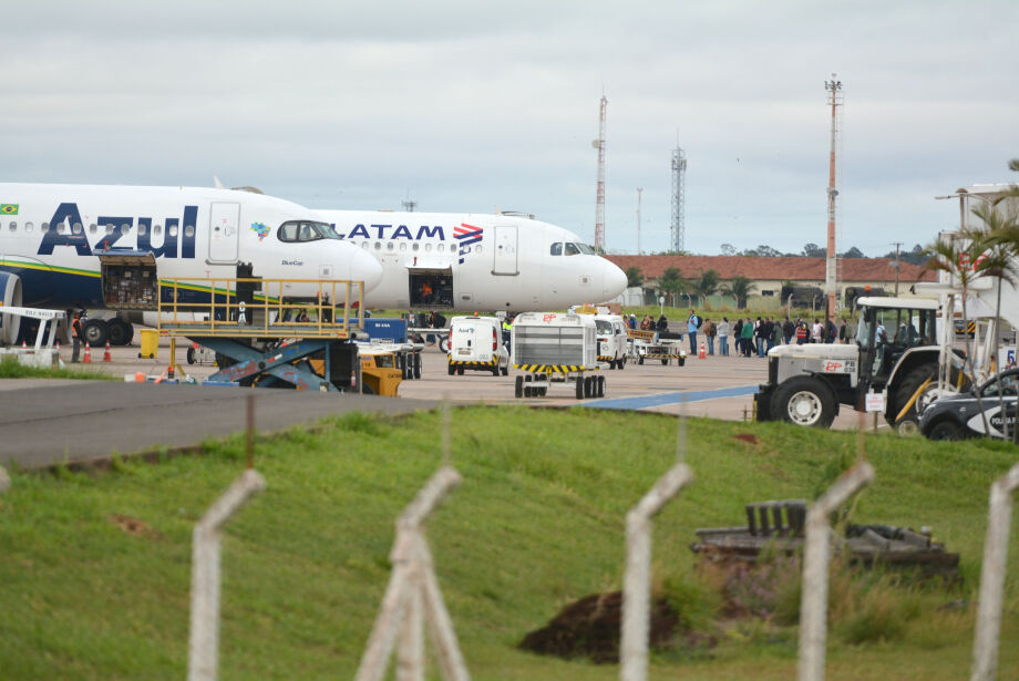 Com visibilidade prejudicada, o aeroporto opera por instrumentos em Campo Grande