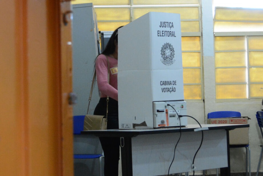 Vai viajar no dia das eleições? Saiba como justificar o voto