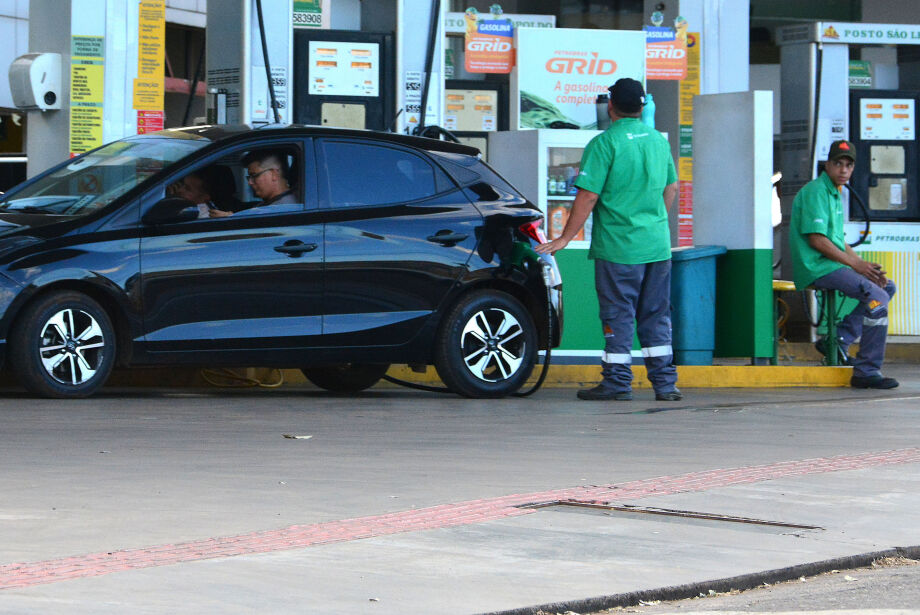 Campo Grande sai na frente e tem a gasolina mais barata de MS