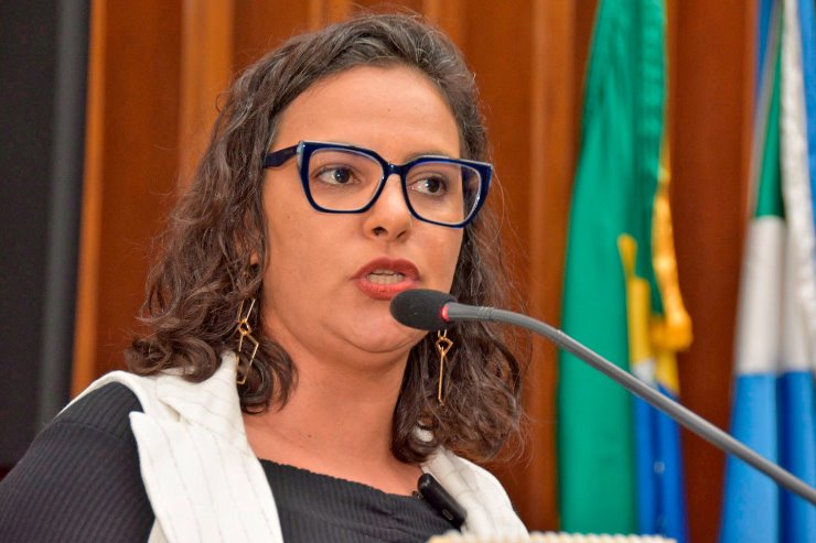 Gleice Jane denuncia abandono das comunidades do Pantanal durante sessão na Assembleia