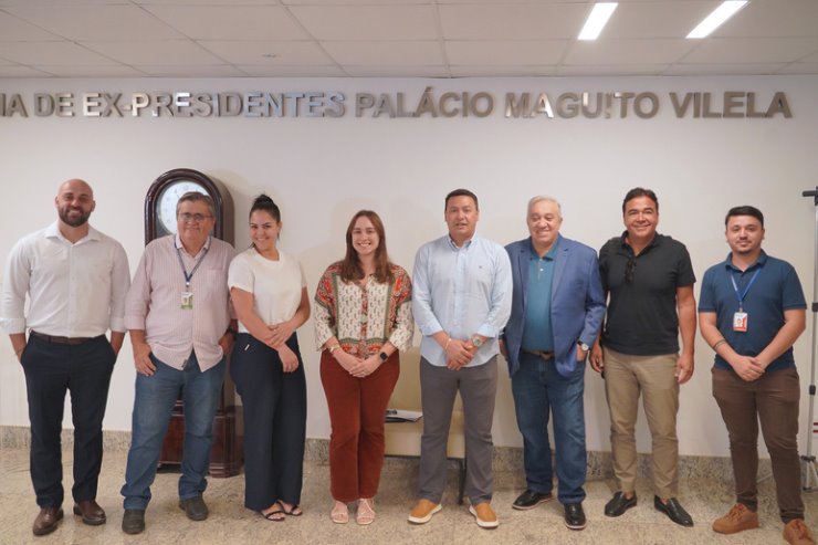 Comitiva da ALEMS visita instituição de Goiás para inspiração na reforma do plenário