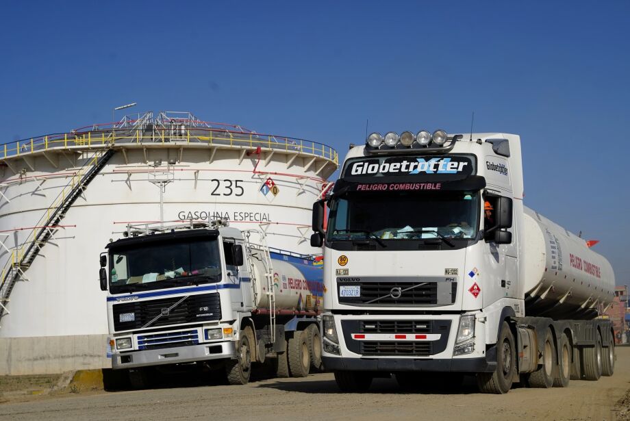 Em meio ao contrabando de combustível, Bolívia vive crise sem diesel e gasolina