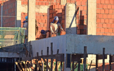 Confiança da construção cresce 0,9 ponto em dezembro, diz FGV