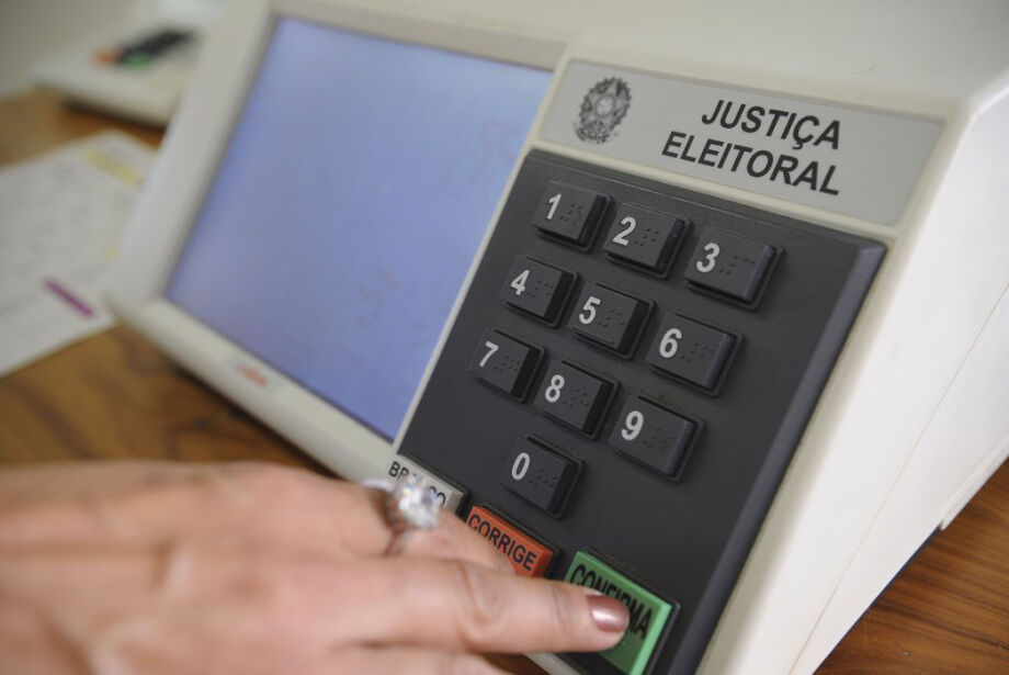 Eleitor que faltou no 2º turno tem até 7 de janeiro para justificar o voto