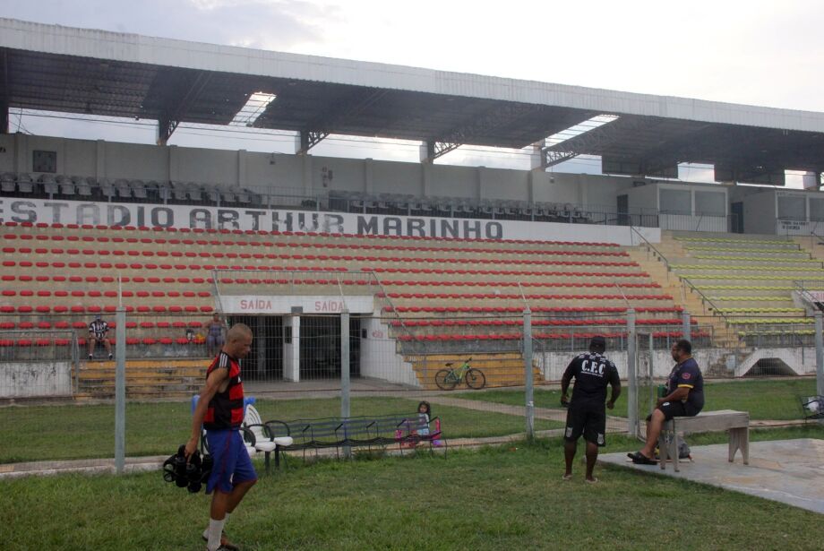 Com estádio liberado, Corumbaense joga a primeira em casa contra o Pantanal