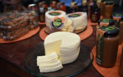 Lançamento da 8ª Festa do Queijo atrai público com degustação e movimenta produtores locais