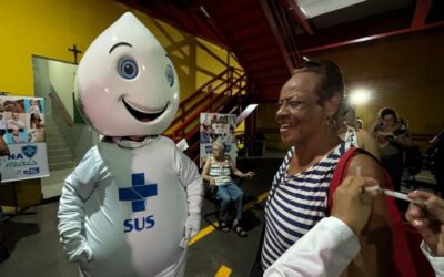 Drive-thru da SES ultrapassa 7 mil doses aplicadas e segue com plantão até quinta-feira
