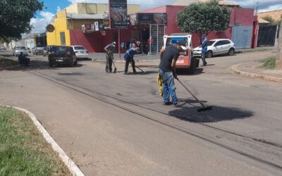 Prefeitura intensifica força-tarefa e retoma tapa-buracos no feriado, aproveitando trégua da chuva