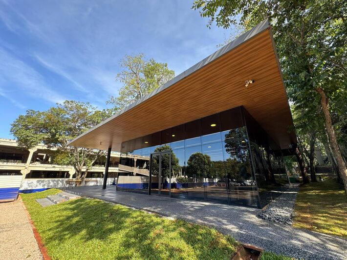 Gerson Claro inaugura refeitório e prevê entrega de novo estacionamento para junho