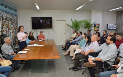 Prefeita Adriane reúne secretariado para alinhar estratégias e acelerar entregas