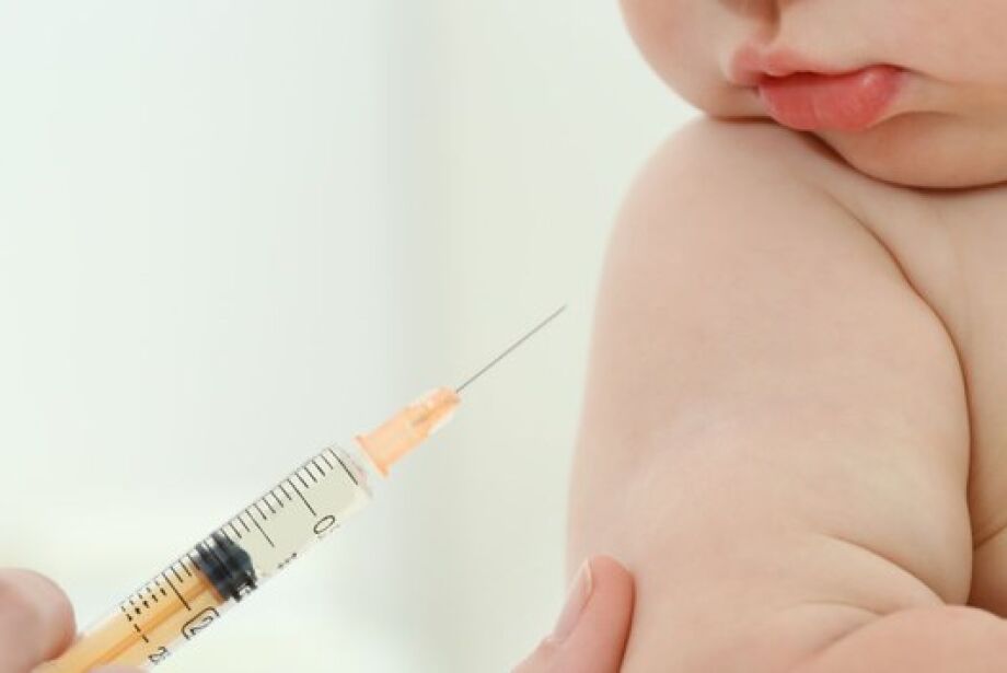 Ministério da Saúde incorpora nova vacina no SUS para frear bronquiolite em crianças