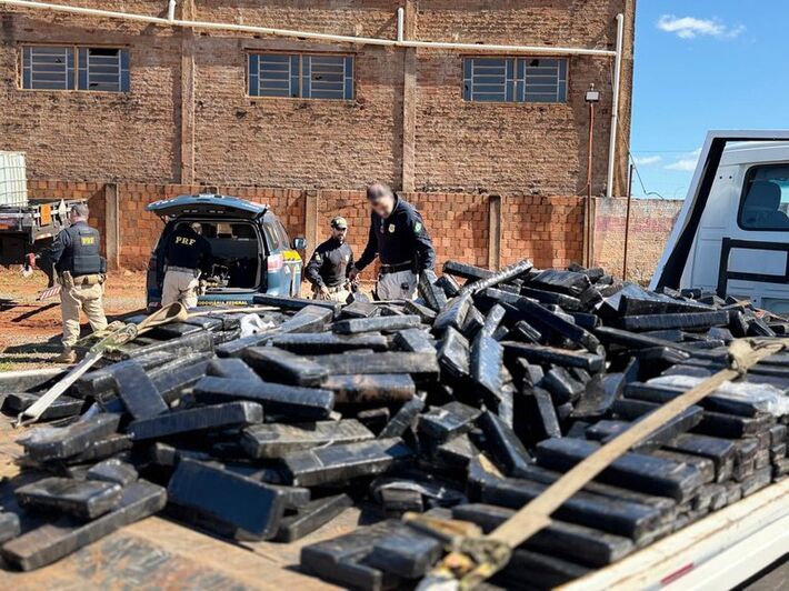Polícia apreende mais de 1,3 t de maconha e armamento pesado em MS