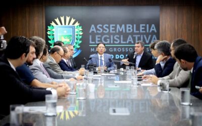 Nova arquitetura e conceito: Governo apresenta aos deputados expansão da infra e desafios da saúde em MS