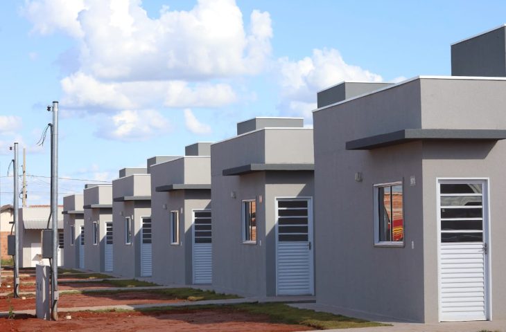 Política habitacional de MS é impulsionada por Governo e Agehab, chegando a milhares de famílias