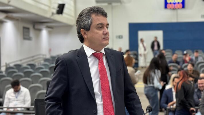 Câmara aprova projeto que leva banho, higiene e acolhimento a quem mais precisa