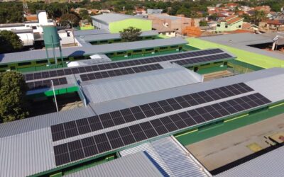Placas solares e produção de energia limpa levam modernidade e economia de gastos às escolas estaduais de Mato Grosso do Sul