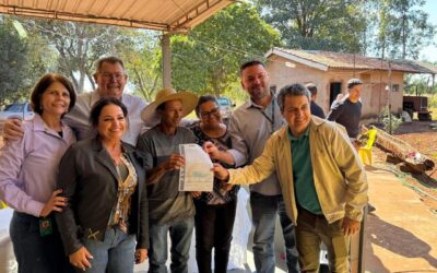 Landmark comemora entrega de títulos de terra a 16 famílias de pequenos produtores em MS
