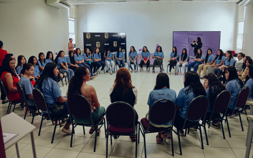 Alunas encerram ciclo do Meninas Fortes e projeto com meninos é iniciado