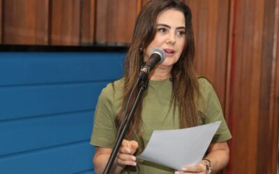 -Honraria instituída no Parlamento reconhece profissionais da Odontologia.