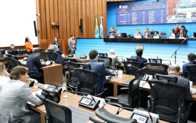 ALEMS aprova Programa Recupera-MS e recebe alunos de Corumbá