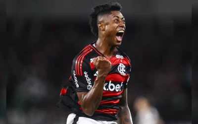 Bruno Henrique se livra de suspensão, leva apenas multa do STJD e está liberado para jogar