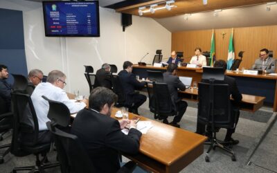 Na penúltima reunião do ano, CCJR emite pareceres favoráveis a 11 projetos do Poder Executivo