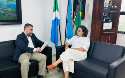 Após ameça de morte, Deputada encontra superintendente da PF