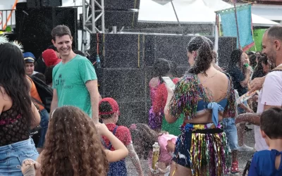 Enterro dos Ossos e show nacional marcam despedida do Carnaval de Campo Grande