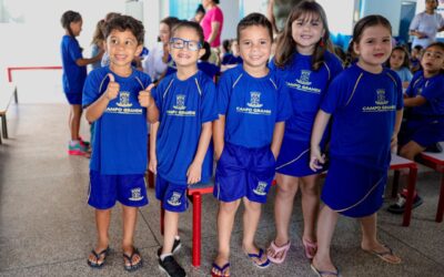 PrefCG distribui kits escolares para 100 mil estudantes