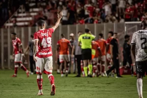 Operário é eliminado da Copa do Brasil nos pênaltis após 1 a 1 com Vila Nova