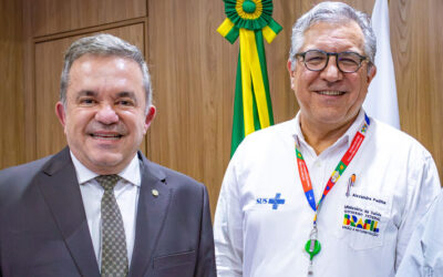 Padilha e Vander anunciam frota histórica a 17 municípios de MS