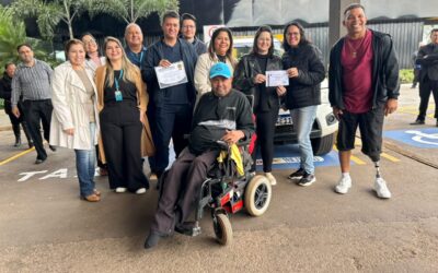 PrefCG entrega certificado de boas praticas e inclusão em shopping