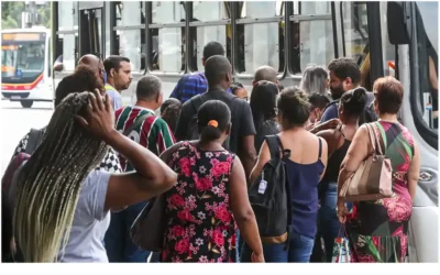 Desemprego mais longo cai 21,7% e é o menor já registrado pelo IBGE