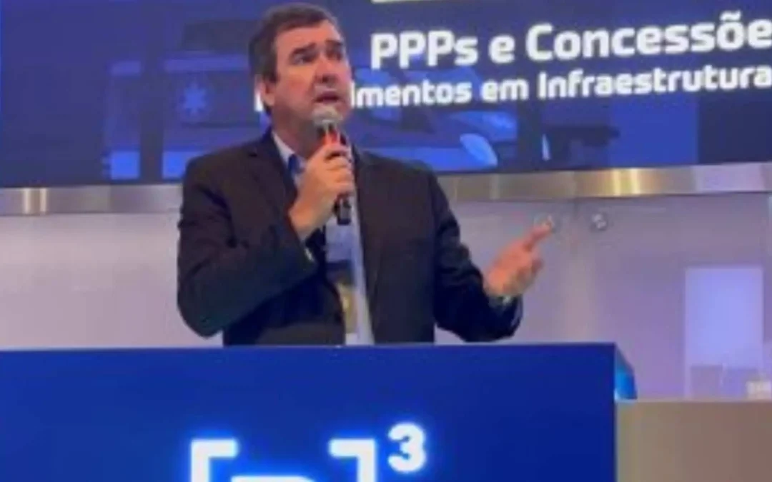 Em Bonito, Riedel participa de Fórum Empresarial junto com ministro André Mendonça