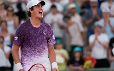 João Fonseca representa o Brasil nas quartas de final do Roland Garros em Paris
