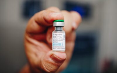 Sesau reforça segurança da vacina da dengue e alerta para riscos de “fake news”