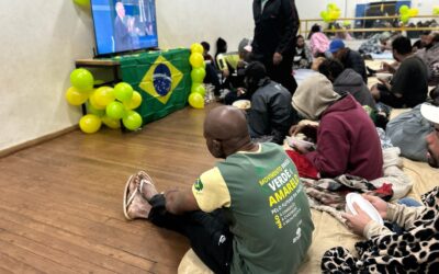 Torcida pelo Brasil aquece noite de acolhimento no Parque Ayrton Senna