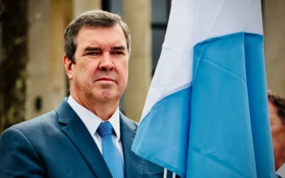 Riedel busca autorização para ceder servidores efetivos a comitê da reforma tributária