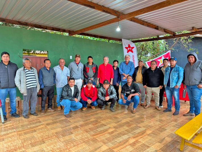 Vander Loubet articula acordo entre lideranças da Terra Buriti