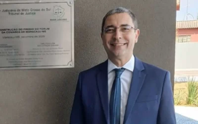 Riedel nomeia Márcio Arruda como novo procurador-geral do Estado