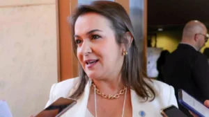 Adriane remaneja R$ 4,9 milhões do orçamento para trânsito, obras e fundos