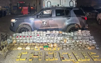 Suspeito foge e deixa 365 quilos de drogas e drone em casa no Jardim Carioca