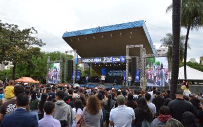 Marcha para Jesus reúne fiéis nos 127 anos de Campo Grande