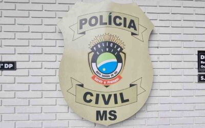 Mulher é segurada, agredida com socos e estuprada em Dourados