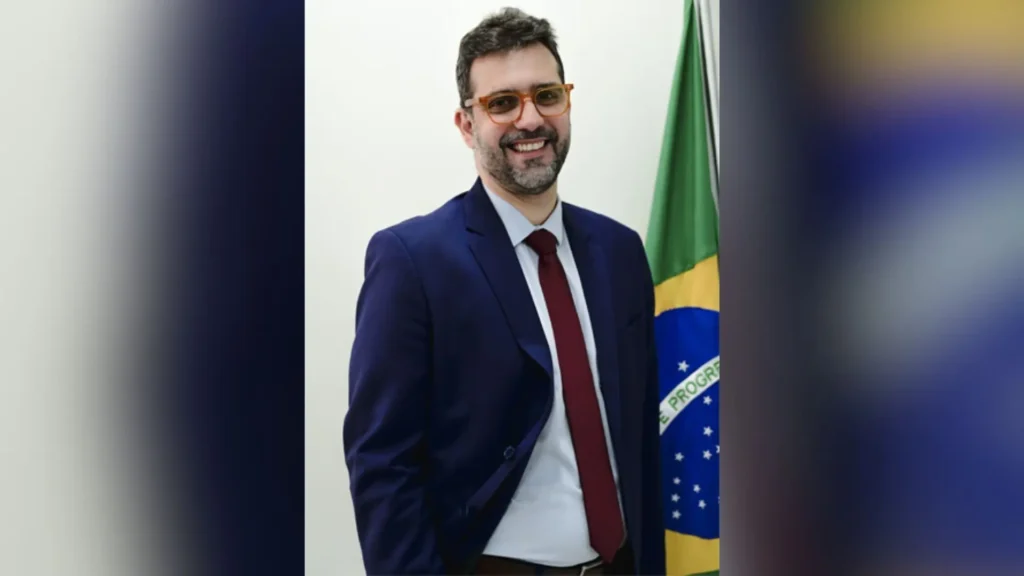 Diretor do Ministério da Saúde vem a MS para discutir serviços especializados do SUS