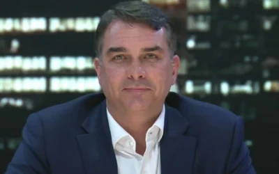 TSE cancela filiação de Flávio Bolsonaro ao Missão e mantém senador no PL