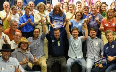 Riedel e Tereza reúnem grupo político com 77 prefeitos de MS em Campo Grande