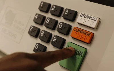 A 60 dias das eleições 2026, TRE-MS faz demonstração de urna eletrônica em Campo Grande