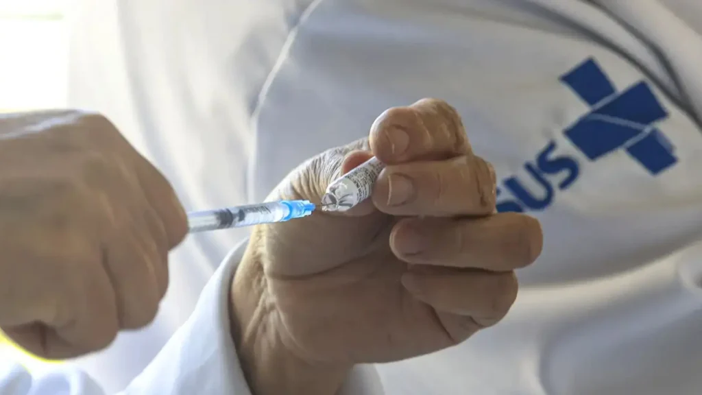 Anvisa amplia indicação de vacina contra meningite para bebês de 6 semanas