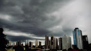 Alerta laranja: MS tem possibilidade de tempestade com ventos de 100 km/h nesta quarta